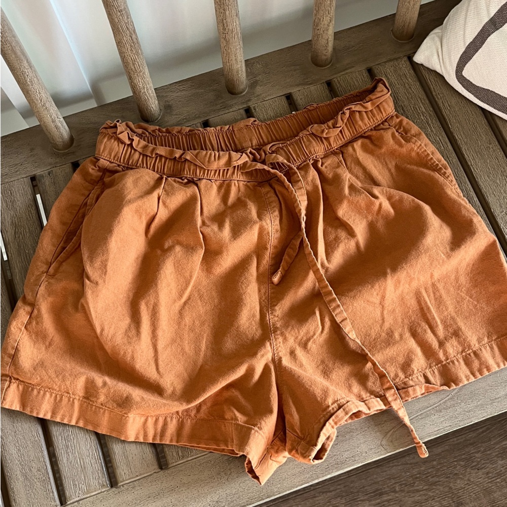 UNIQLO linen shorts